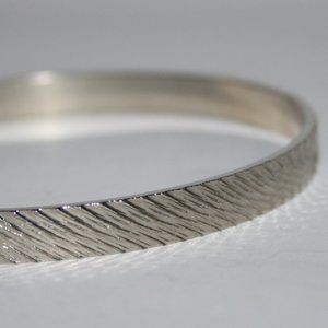 Vintage silver bangle bracelet